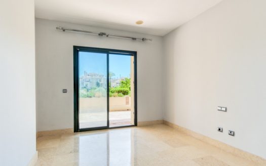 Apartamento de 2 dormitorios en  Benahavis