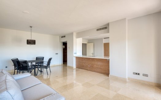 Apartamento de 2 dormitorios en  Benahavis