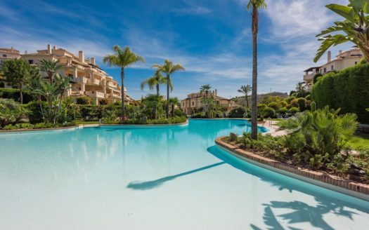 Apartamento de 2 dormitorios en  Benahavis