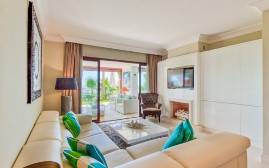 Apartamento de 2 dormitorios en  Benahavis