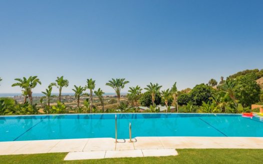 Apartamento de 2 dormitorios en  Benahavis
