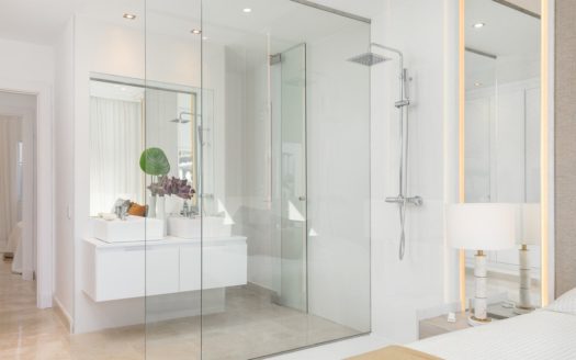 3 bedrooms Apartment in Benahavis