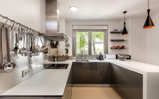 Apartamento de 2 dormitorios en  Benahavis