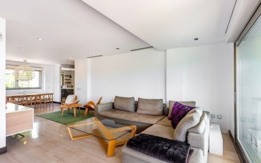 Apartamento de 2 dormitorios en  Benahavis