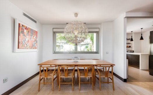 Apartamento de 2 dormitorios en  Benahavis