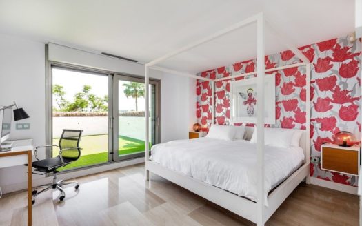 Apartamento de 2 dormitorios en  Benahavis