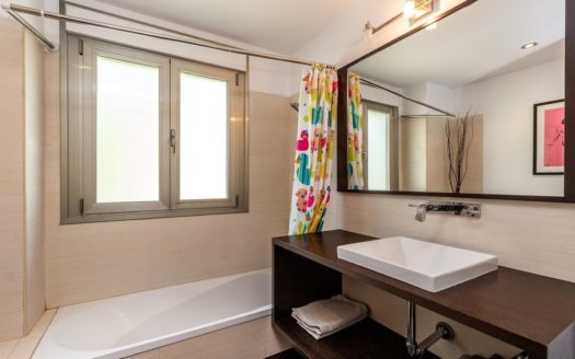 Apartamento de 2 dormitorios en  Benahavis