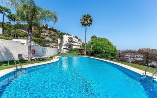 Apartamento de 2 dormitorios en  Benahavis