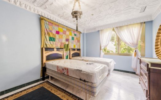 Villa de 8 dormitorios en Torrenueva