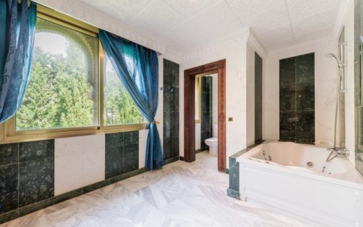 Villa de 8 dormitorios en Torrenueva
