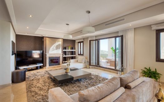 Villa de 5 dormitorios en  Benahavis