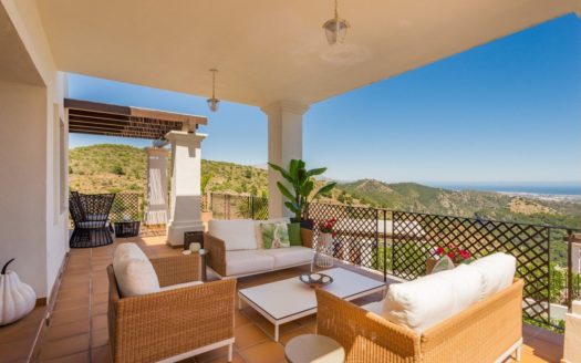 Villa de 5 dormitorios en  Benahavis