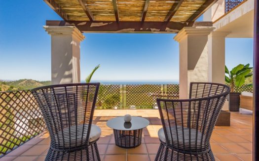 Villa de 5 dormitorios en  Benahavis