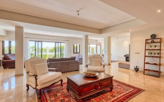 Villa de 5 dormitorios en  Benahavis