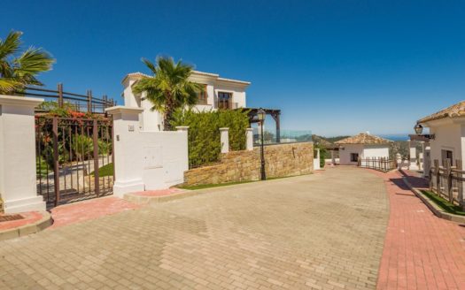 Villa de 5 dormitorios en  Benahavis