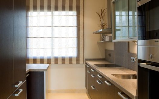 Apartamento de 2 dormitorios en  Benahavis