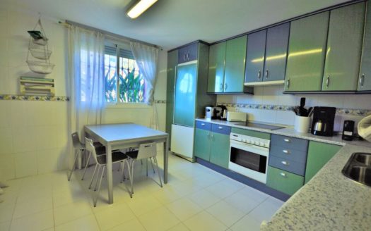 4 bedrooms Apartment in Milla de Oro