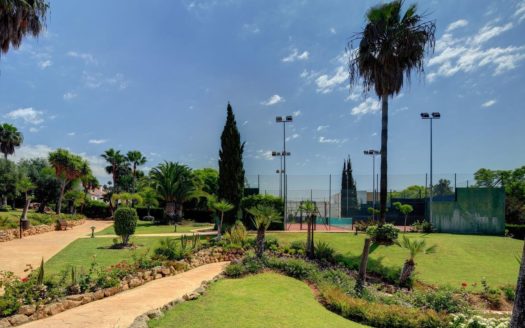 4 bedrooms Apartment in Milla de Oro