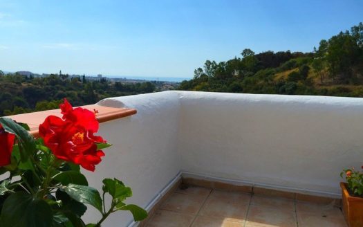 Apartamento de 3 dormitorios en  Benahavis