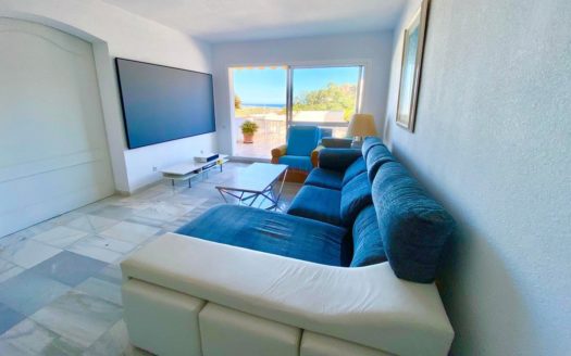 Apartamento de 3 dormitorios en  Benahavis