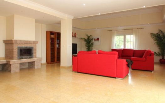 Villa de 6 dormitorios en La Mairena