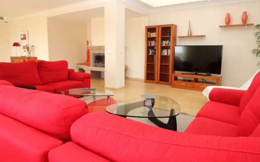 Villa de 6 dormitorios en La Mairena