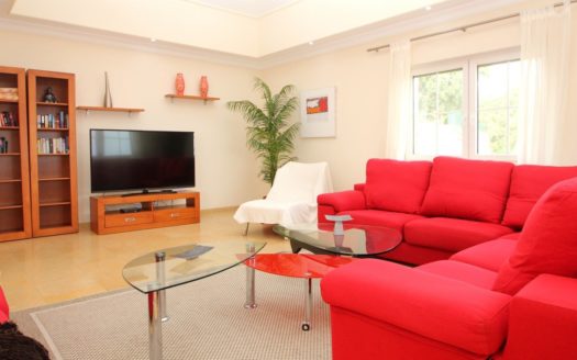 Villa de 6 dormitorios en La Mairena