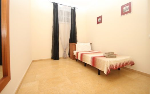 Villa de 6 dormitorios en La Mairena