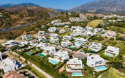 Villa de 5 dormitorios en Nueva Andalucia