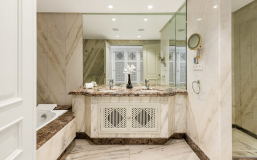 3 bedrooms Apartment in Los Monteros Playa