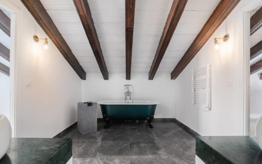 Adosado de 2 dormitorios en Benahavis