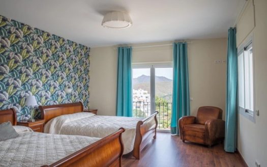 Villa de 6 dormitorios en La Mairena