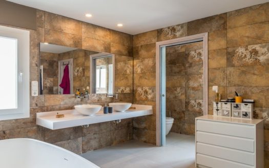 Villa de 6 dormitorios en La Mairena