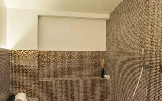 Villa de 6 dormitorios en La Mairena