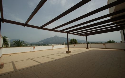 Apartamento de 2 dormitorios en Nueva Andalucia