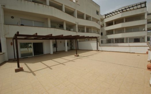 Apartamento de 2 dormitorios en Nueva Andalucia