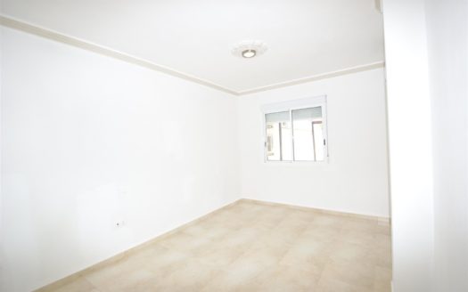 Apartamento de 2 dormitorios en Nueva Andalucia