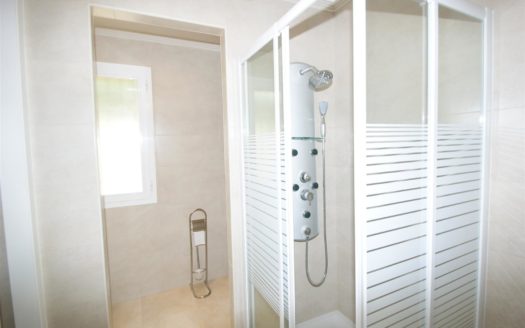 Apartamento de 2 dormitorios en Nueva Andalucia