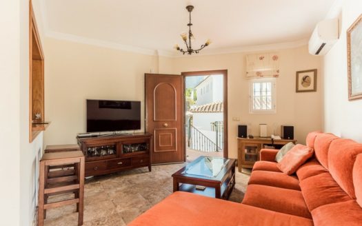 Villa de 7 dormitorios en  Benahavis