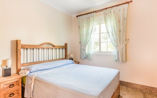 Villa de 7 dormitorios en  Benahavis