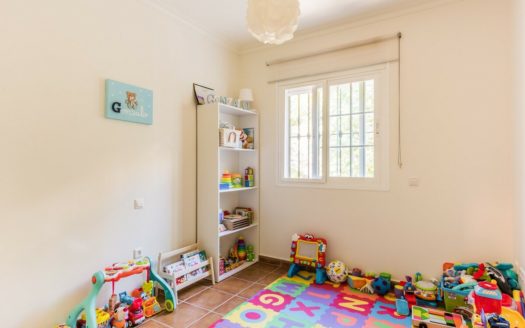 Villa de 7 dormitorios en  Benahavis