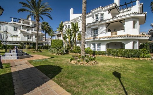 Apartamento de 2 dormitorios en Nueva Andalucia