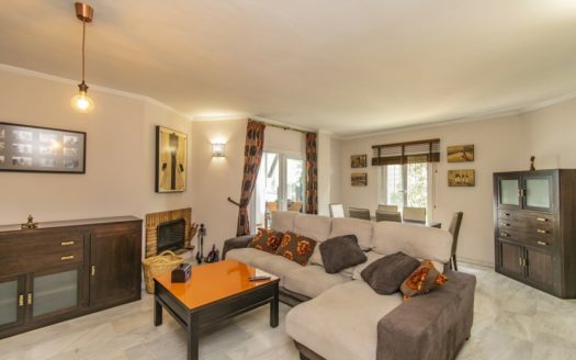 Apartamento de 2 dormitorios en Nueva Andalucia