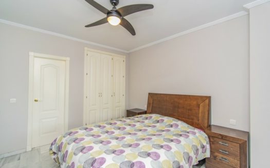 Apartamento de 2 dormitorios en Nueva Andalucia