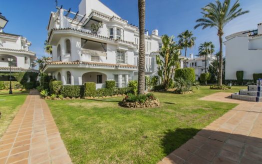 Apartamento de 2 dormitorios en Nueva Andalucia