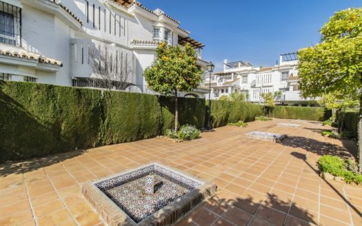 Apartamento de 2 dormitorios en Nueva Andalucia
