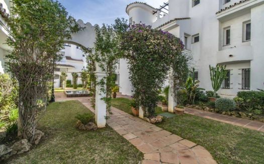 Apartamento de 2 dormitorios en Nueva Andalucia