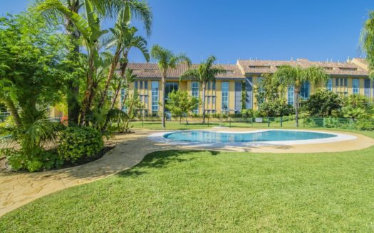 3 bedrooms Apartment in Bahia de Marbella