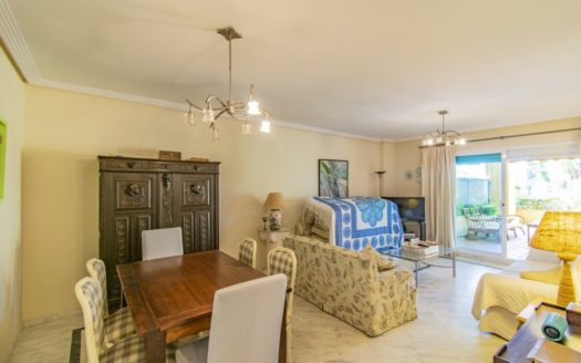 3 bedrooms Apartment in Bahia de Marbella