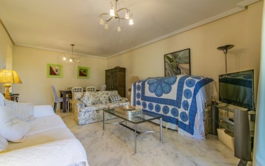 3 bedrooms Apartment in Bahia de Marbella